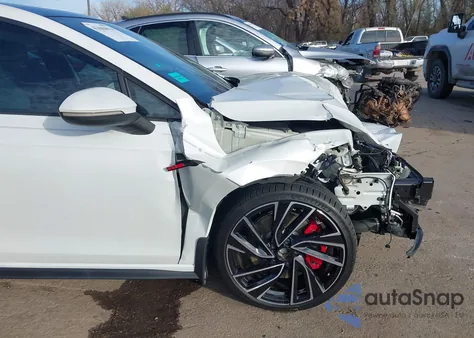 2024 Volkswagen Golf Gti 2.0T Autobahn z USA, uszkodzony, nr VIN WVWVA7CD3RW133176